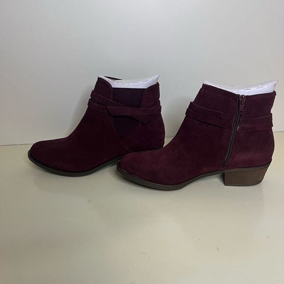 NIB Isaac Mizrahi, maroon booties size 8 - Picture 3 of 6